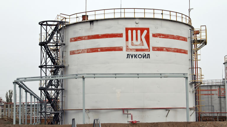 ЕК потвърди, че България лобира за износа на руски петролни продукти