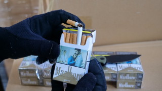 Митница Русе предотврати контрабанда на спортни обувки и цигари