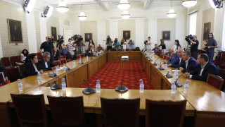 ДПС предлага да отпаднат ограниченията за финансиране на партиите от