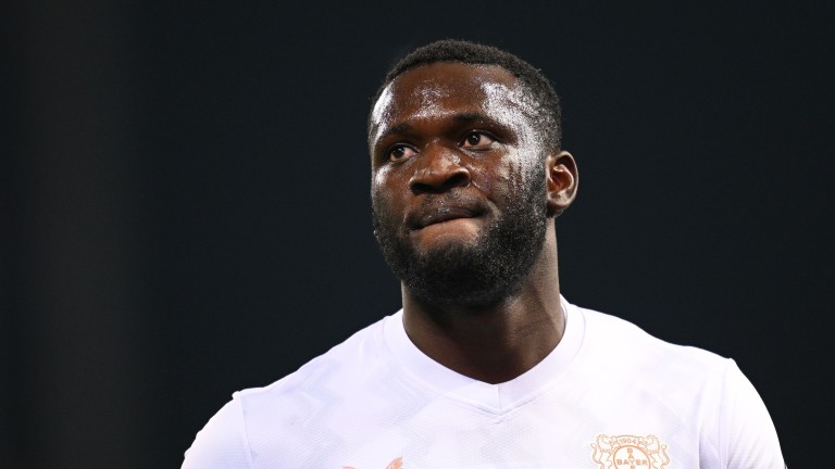 Рома отказа размяна на Довбик за Бонифаций