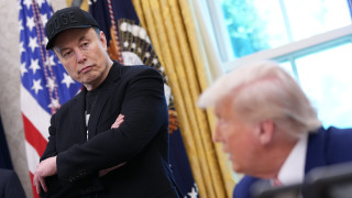 Тръмп праща DOGE на Мъск и акциите на Tesla вече страдат