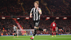 Еди Хау за интереса към Гордън: Време е за футбол, не за трансфери