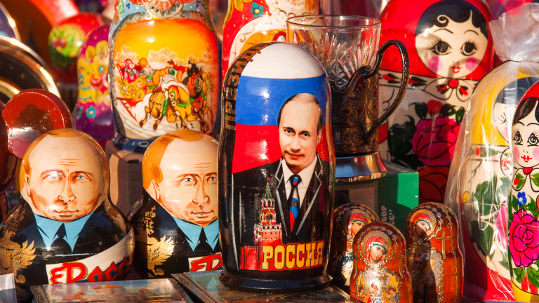 "Брутален путинизъм" заплашва България, ако вдигне македонското вето