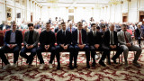 Георги Иванов удостои с почетни плакети редица бележити имена в българския футбол