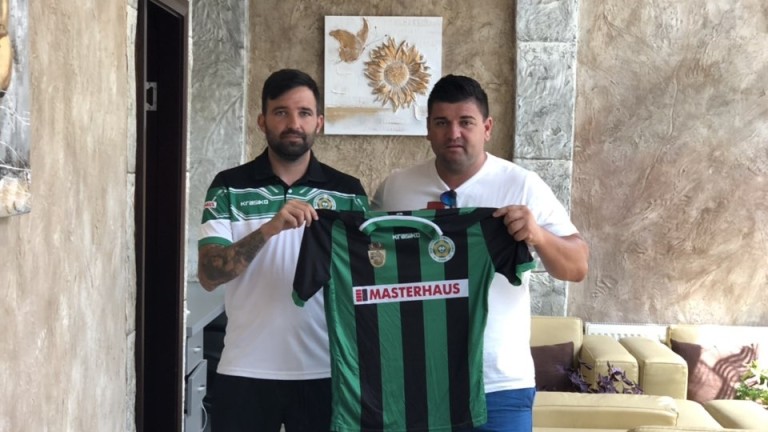 Нефтохимик привлече Галин Димов