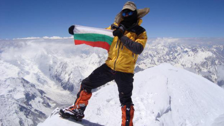 Българският алпинист Боян Петров отново покори връх, висок над 8