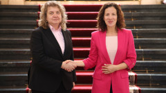 Киселова увери, че България се ангажира с по-добри условия за работещите