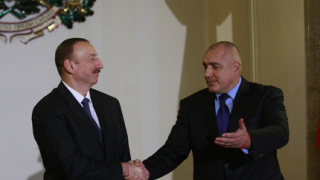 "Съюзяваме" се с Азербайджан за размразяване на &bdquo;Набуко"