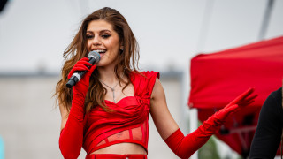 Около 10 дни преди първия концерт на Ед Шийрън в