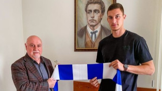 Халфът на Левски Андриан Краев продължи договора си с 26 кратните