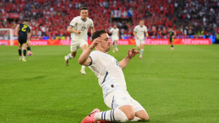 Опитният национал на Швейцария Джердан Шакири както и един от