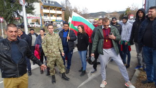 И двете платна на АМ Хемус при пътен възел Каспичан