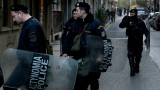  В Гърция арестуваха двама за имитация на български паспорти за мигранти 