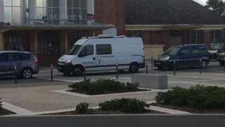 Две деца и жена са застреляни на железопътна гара във