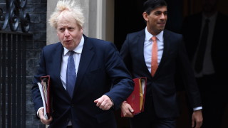 Британският финансов министър ще каже утре на депутатите че перспективите