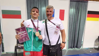 Подвиг - бронз за Ради Василев след счупена китка и пет шева на веждата!