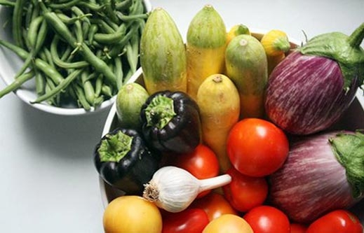 Защо има дефицит от български зеленчуци на пазара?