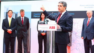 Плевнелиев с тактически ход - връчва мандата на ДПС в сряда