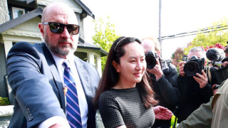 Финансовият директор на Huawei иска да спре екстрадацията си в САЩ