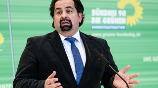 Лидерът на мюсюлманите в Германия обяви антисемитизма за грях