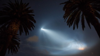 SpaceX за първи път успешно приземи ракетата носител и в Калифорния