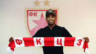 Бившият футболист на Лудогорец Джонатан Кафу бе официално представен като