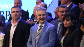 Кметът на Монтана Златко Живков счита че е най разумно всички