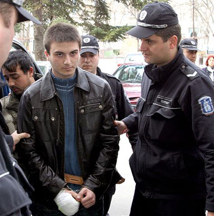 Радостина убита с ножа, намерен у Георги