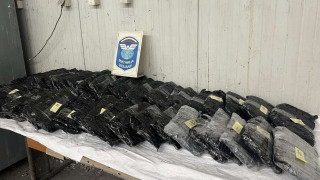 Митнически служите на Капитан Андреево откриха близо 30 кг марихуана