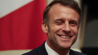 Да не се вземаш прекалено сериозно особено когато заемаш една