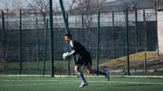 Вратарят Георги Петков е най възрастният футболист в света играл в