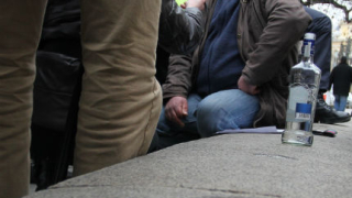 Пиян с пистолет се мъчи да влезе при Плевнелиев