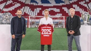 Полузащитникът Йозуа Кимих ще продължи да играе за Байерн Мюнхен