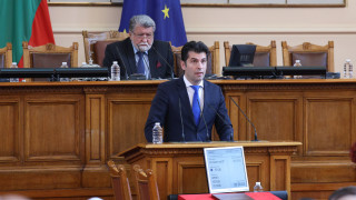 Ако първият мандатоносител успее да формира правителство с други партии