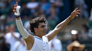 Шампионът от Уимбълдън Иван Иванов се изкачи на първо място