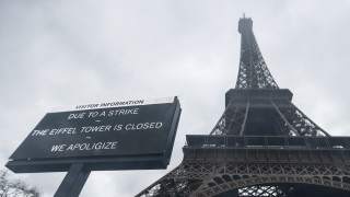 Айфеловата кула затвори заради стачка на служителите 