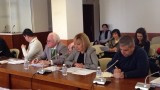 Манолова скастри КЕВР за увеличението на цената на водата в Добрич
