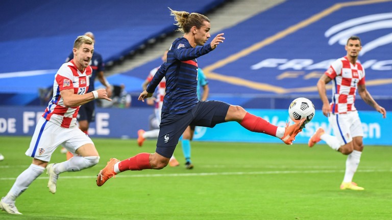 Франция срази Хърватия с 4:2 в Париж. Двубоят бе от