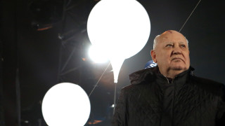 След като американците обявиха победа в Студената война те станаха