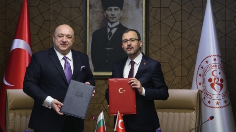  Министър Красен Кралев подписа с турския си колега Меморандум за сътрудничество