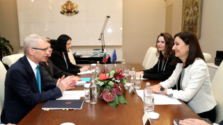 Проведе се първа официална среща между премиера Николай Денков и
