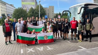 Привържениците от фенклуба на националите по волейбол посетиха хотела на