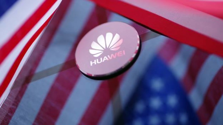 САЩ разрешава търговията с Huawei, но само за определени компоненти