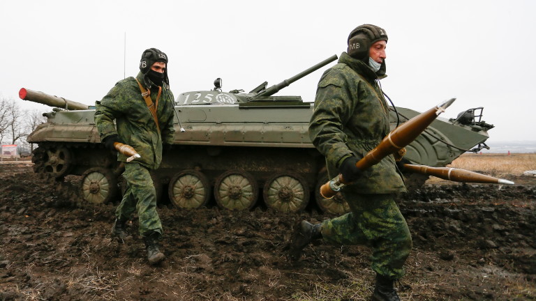 Бивш президент на Украйна: Ще стрелям по руски парашутисти до последен дъх