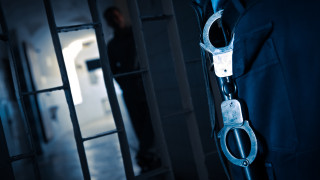 Затворнически надзирател бе осъден условно от Окръжния съд в Ловеч