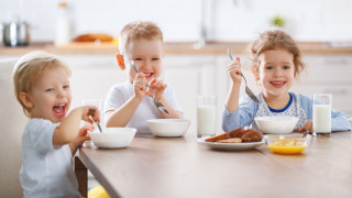 Храните и напитките, които вредят на децата