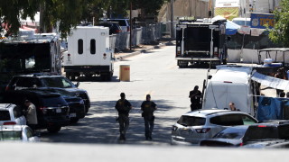 Американският информационен сайт Axios представя фактите около стрелбата в Калифорния