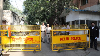 Индийската полиция нахлу в офиса на новинарски портал в Ню