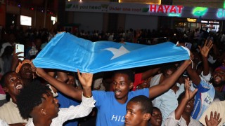 Десетки хиляди сомалийци се събраха в цялата страна във вторник