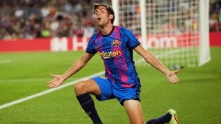Вторият капитан на Барселона Серхи Роберто подписа нов договор днес